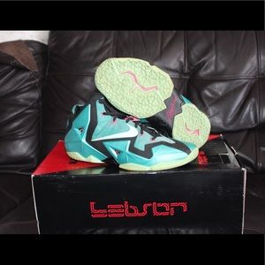 Nike Lebron XI “South Beach”